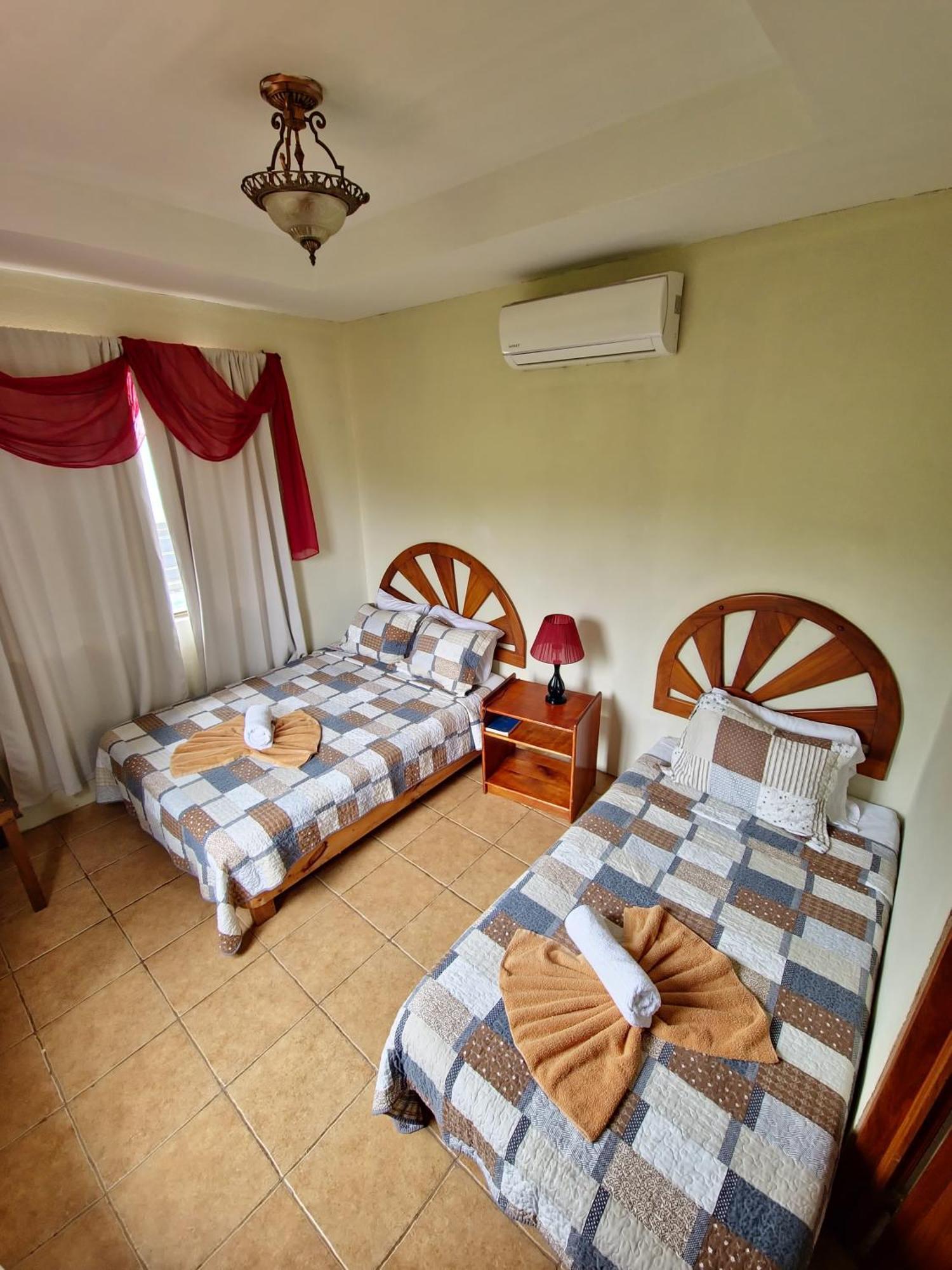 Hotel Diuwak Dominical Exterior foto