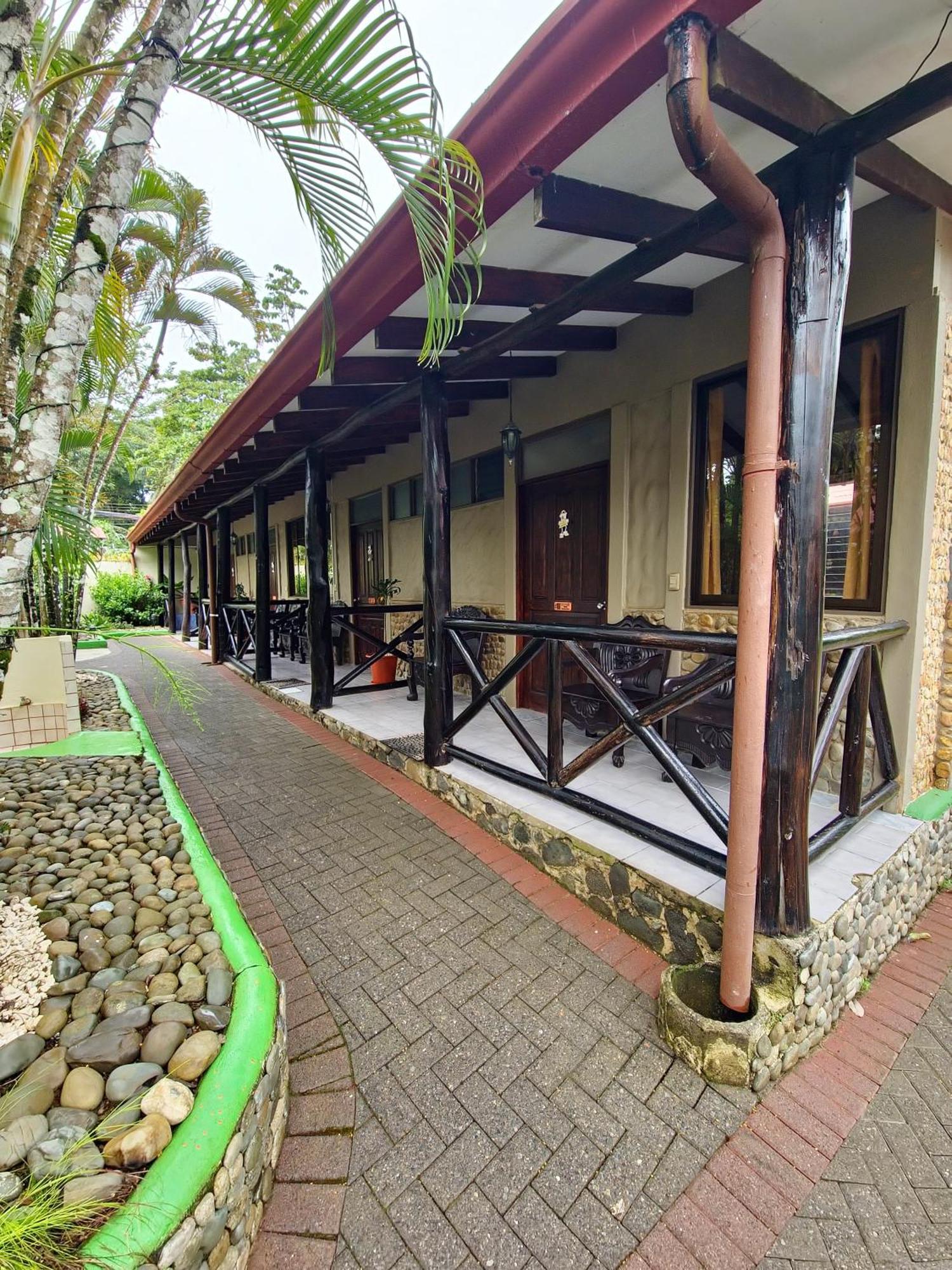 Hotel Diuwak Dominical Exterior foto